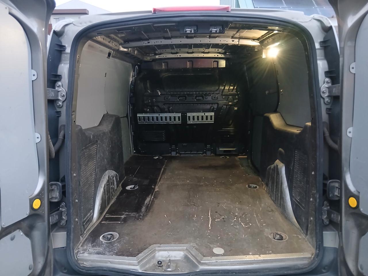 Ford Transit Connect Lungo 1.5 Tdci 120 cv unico proprietario IVA esposta