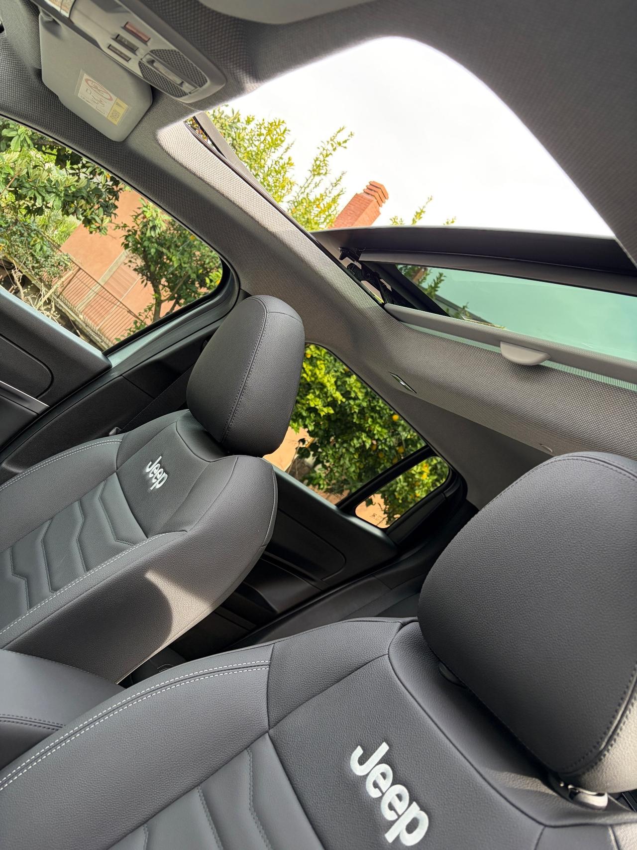 Jeep Avenger 1.2 Turbo 100 CV MHEV Summit