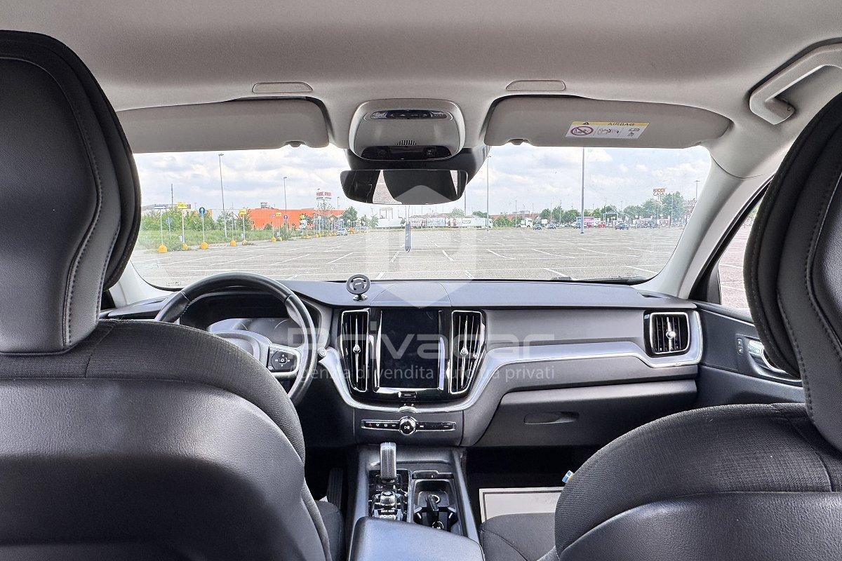 VOLVO XC60 B4 (d) AWD Geartronic Business