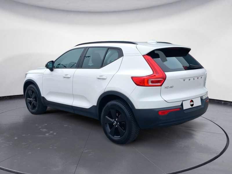 VOLVO XC40 1.5 t2 Momentum Core auto