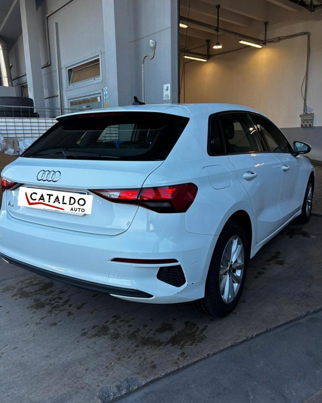 Audi A3 Sedan 30 TFSI Business