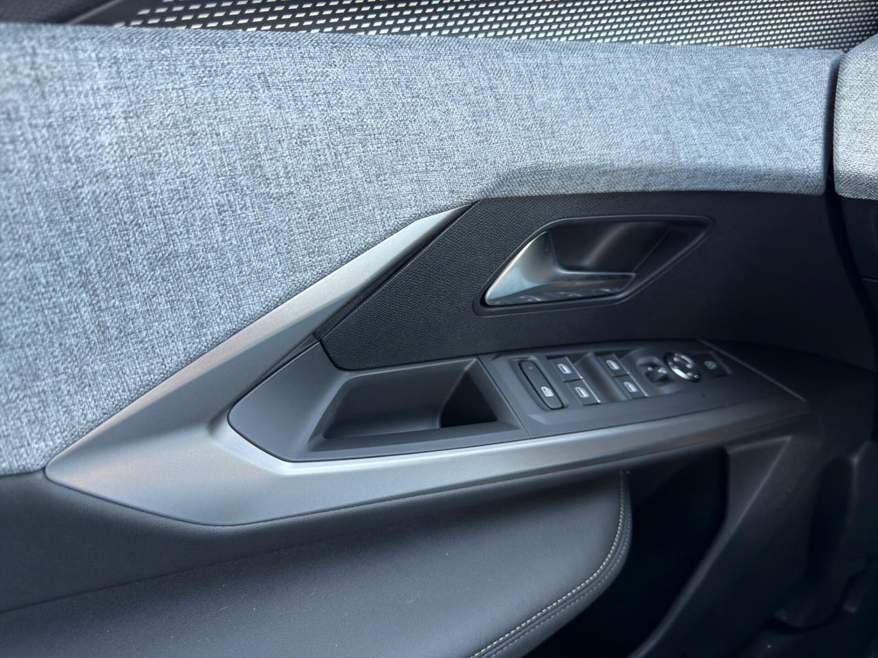 Peugeot 3008 Hybrid 145 e-DCS6 GT Exclusive