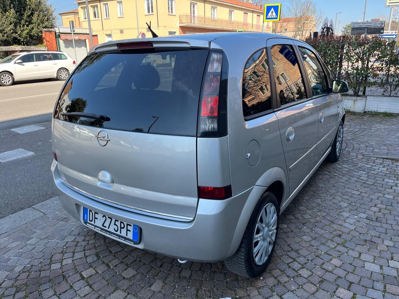 Opel Meriva 1.6 16V Cosmo