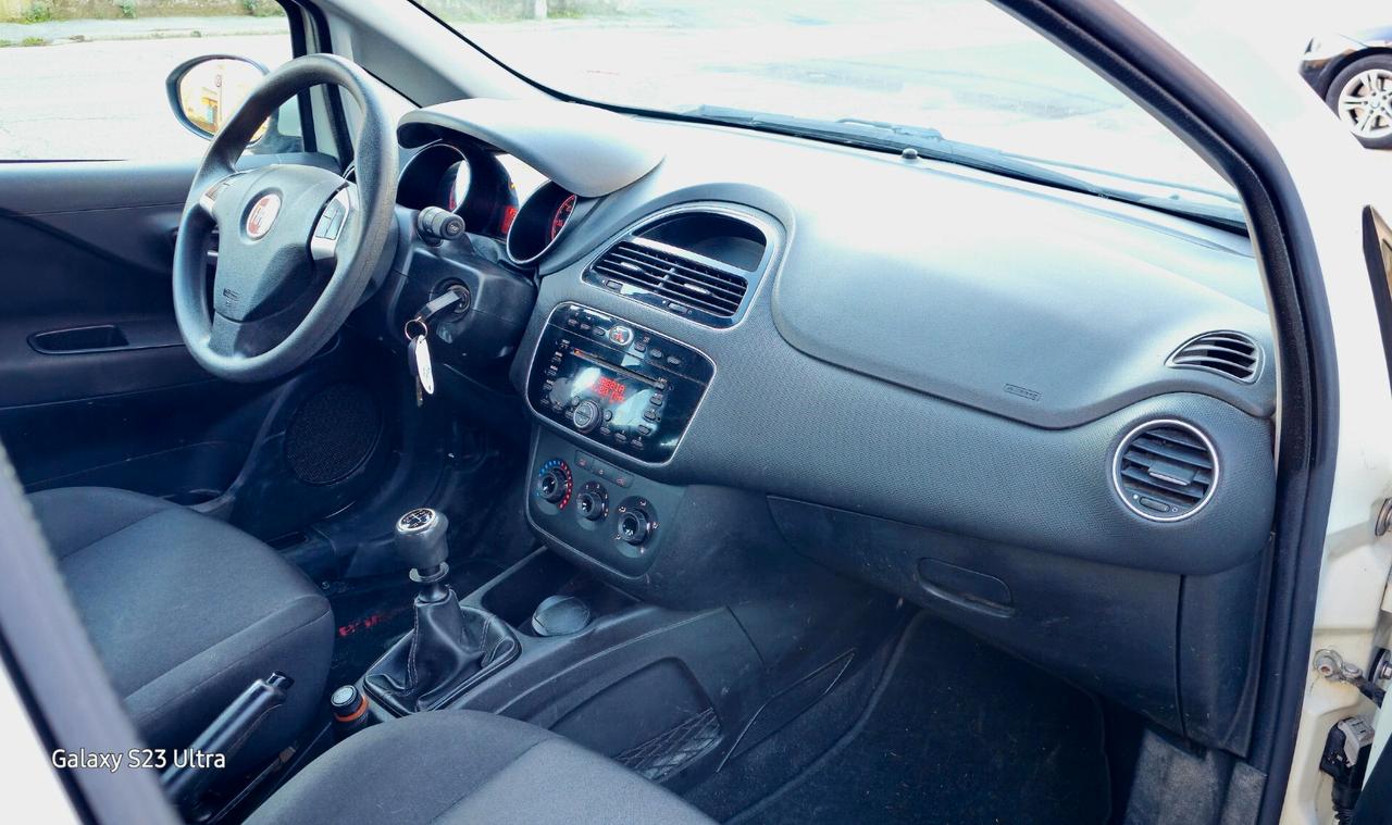 FIAT PUNTO EVO 90 MILA KM OK NEOPATENTATI GARANZIA 12 MESI