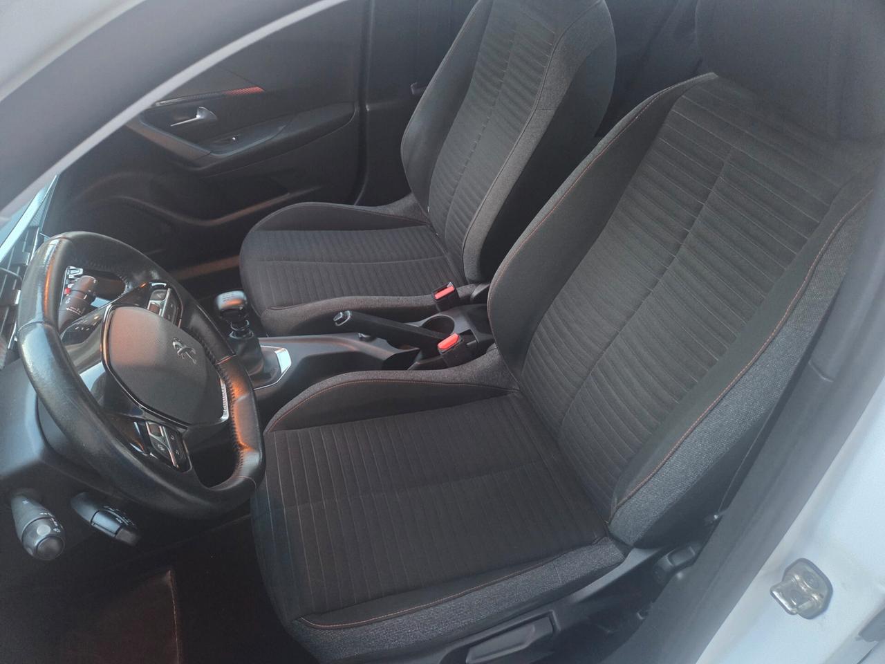 PEUGEOT 2008 1.5 DIESEL ANNO 2020 KMCERTIFICATI