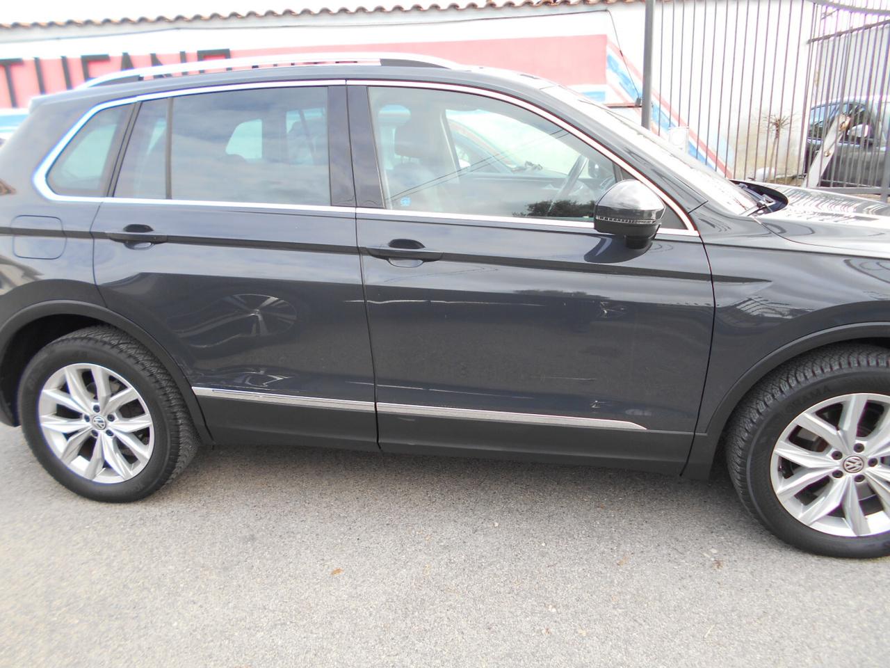 Volkswagen Tiguan 4MOTION ADVANCED BMT