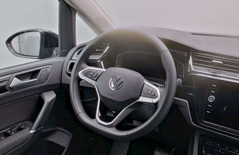 Volkswagen Touran 1.5 TSI R-LINE DSG CAMERA LED NAVI
