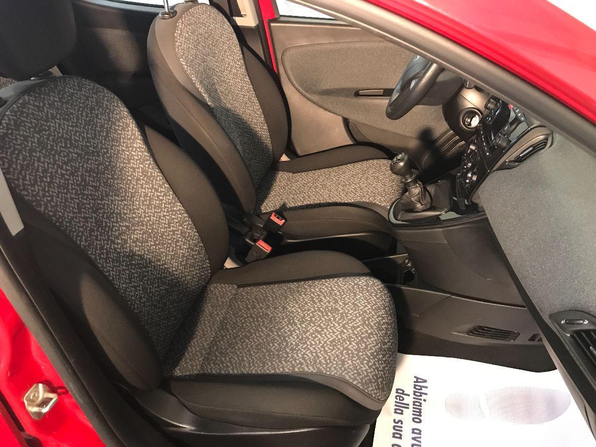 LANCIA Ypsilon 1.0 5p. Hybrid Silver