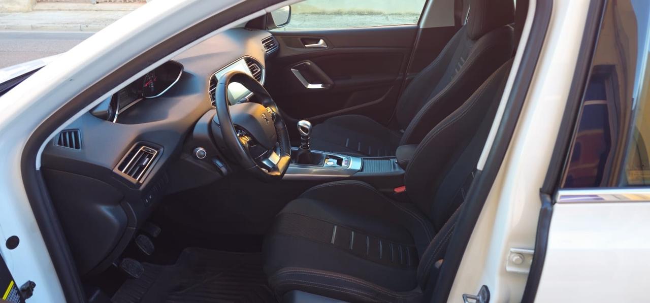 Peugeot 308 1.6 e-HDi 115 CV StopeStart GT Line (85 kw