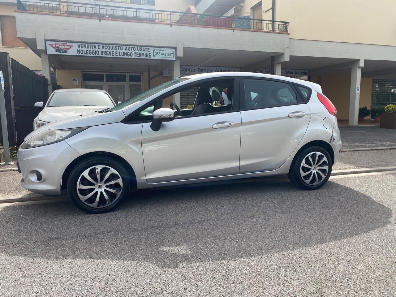 Ford Fiesta Ikon 1.2 60CV 5 porte