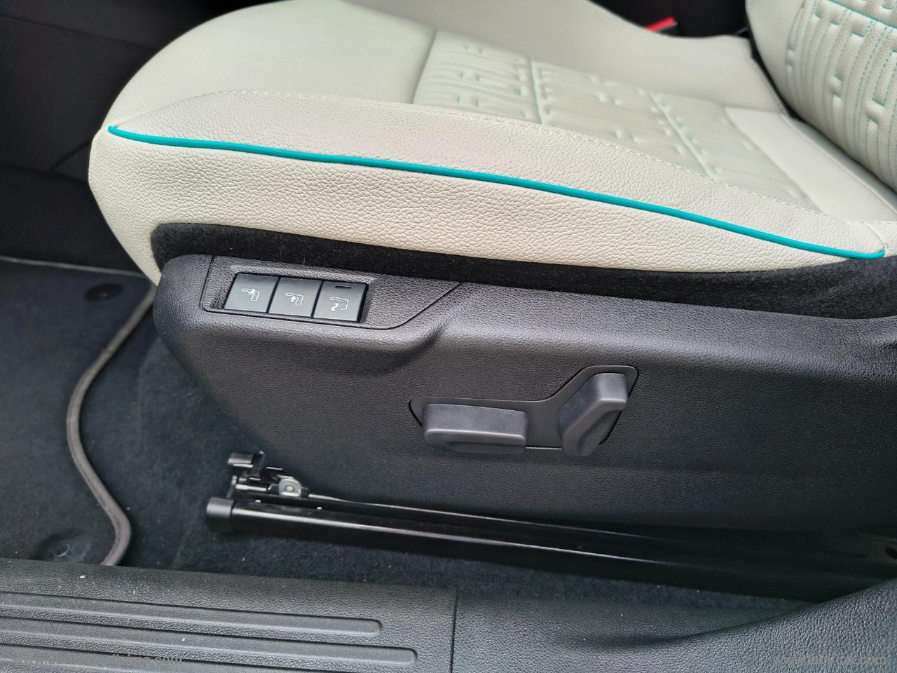 FIAT 600 Hybrid MHEV La Prima