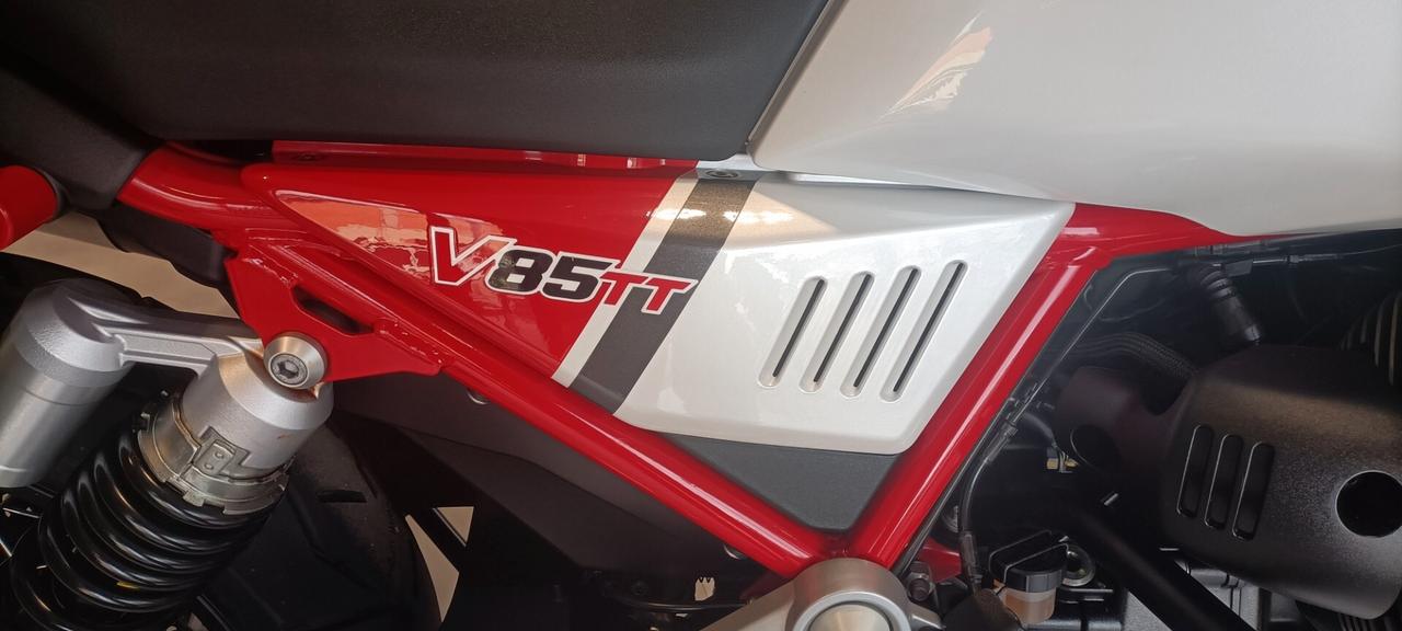 Moto Guzzi V85 TT