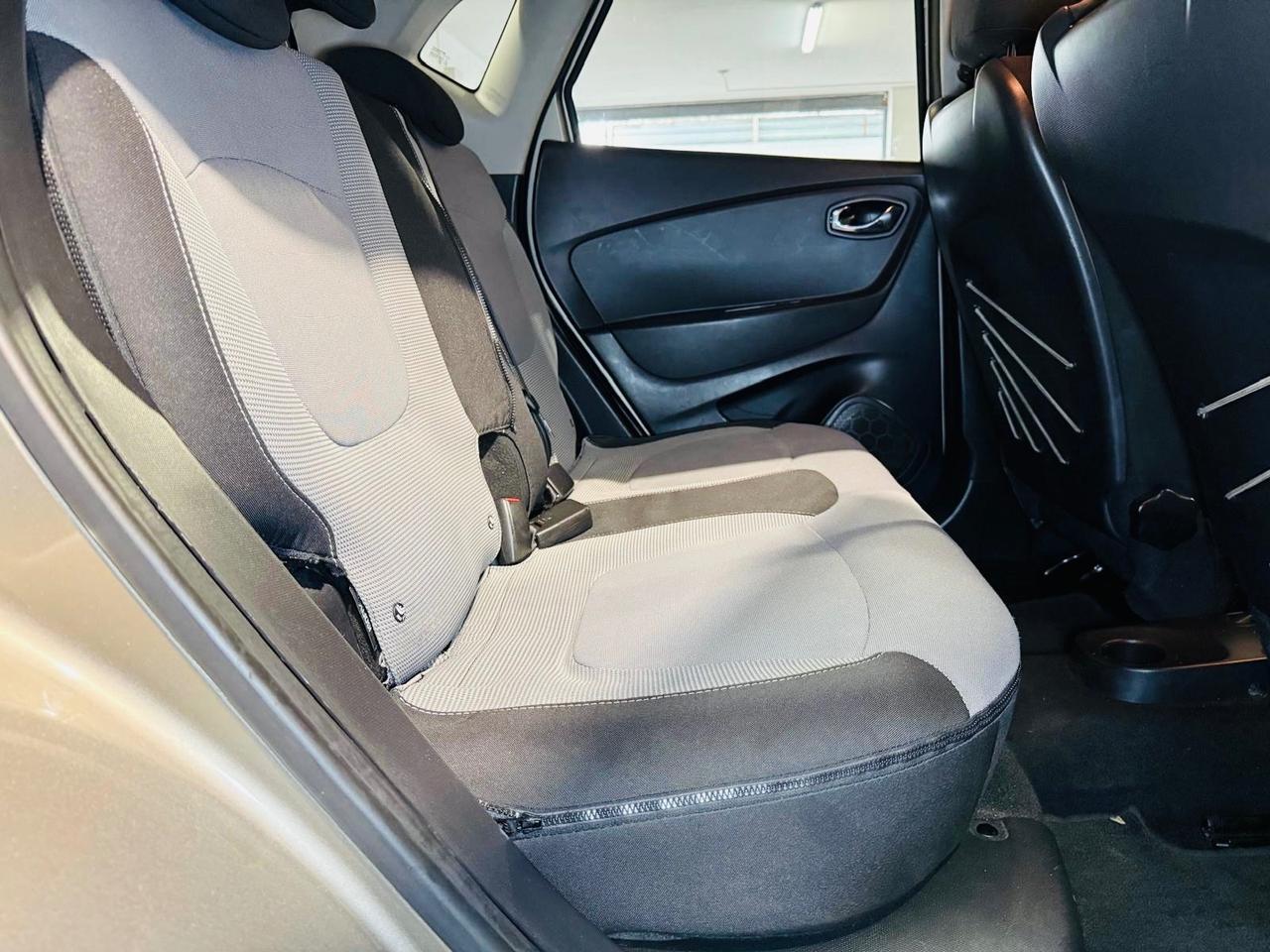 Renault CAPTUR *1.5 DCI*AUTOMATICA*90 CV 5 porte Intens*NEOPATENTATI*