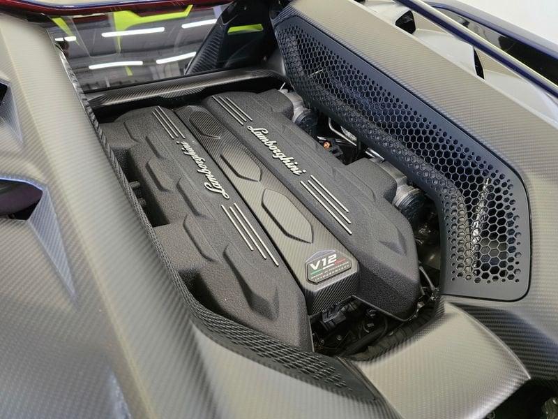 Lamborghini Revuelto Revuelto 6.5 V12
