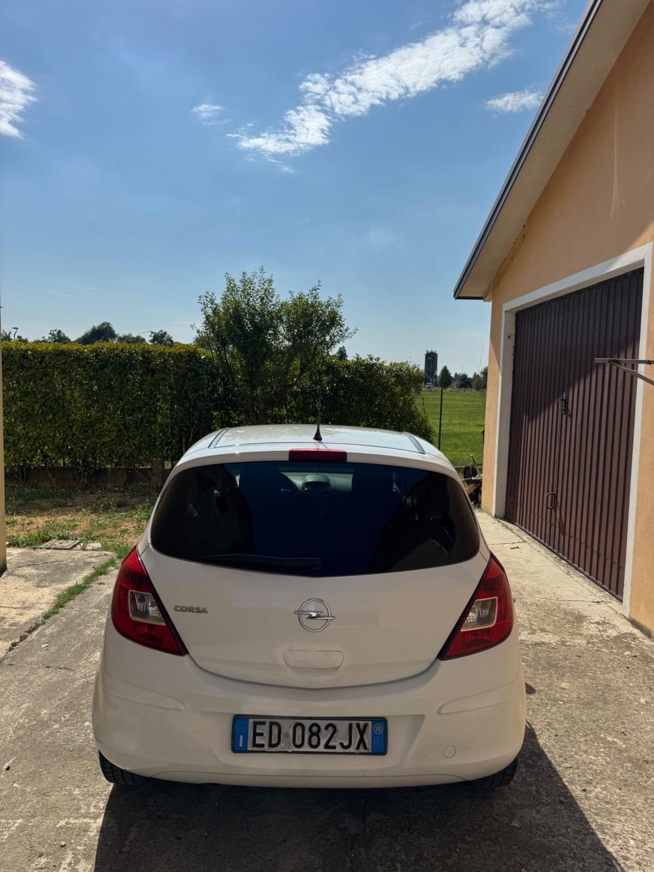 Opel Corsa 1.2 5 porte Edition