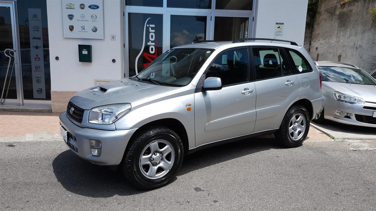 Toyota RAV 4 RAV4 2.0 Tdi D-4D cat 5 porte Sol