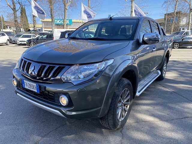 Mitsubishi L200 2.3 D Club Cab 4x4 Super Select Intense