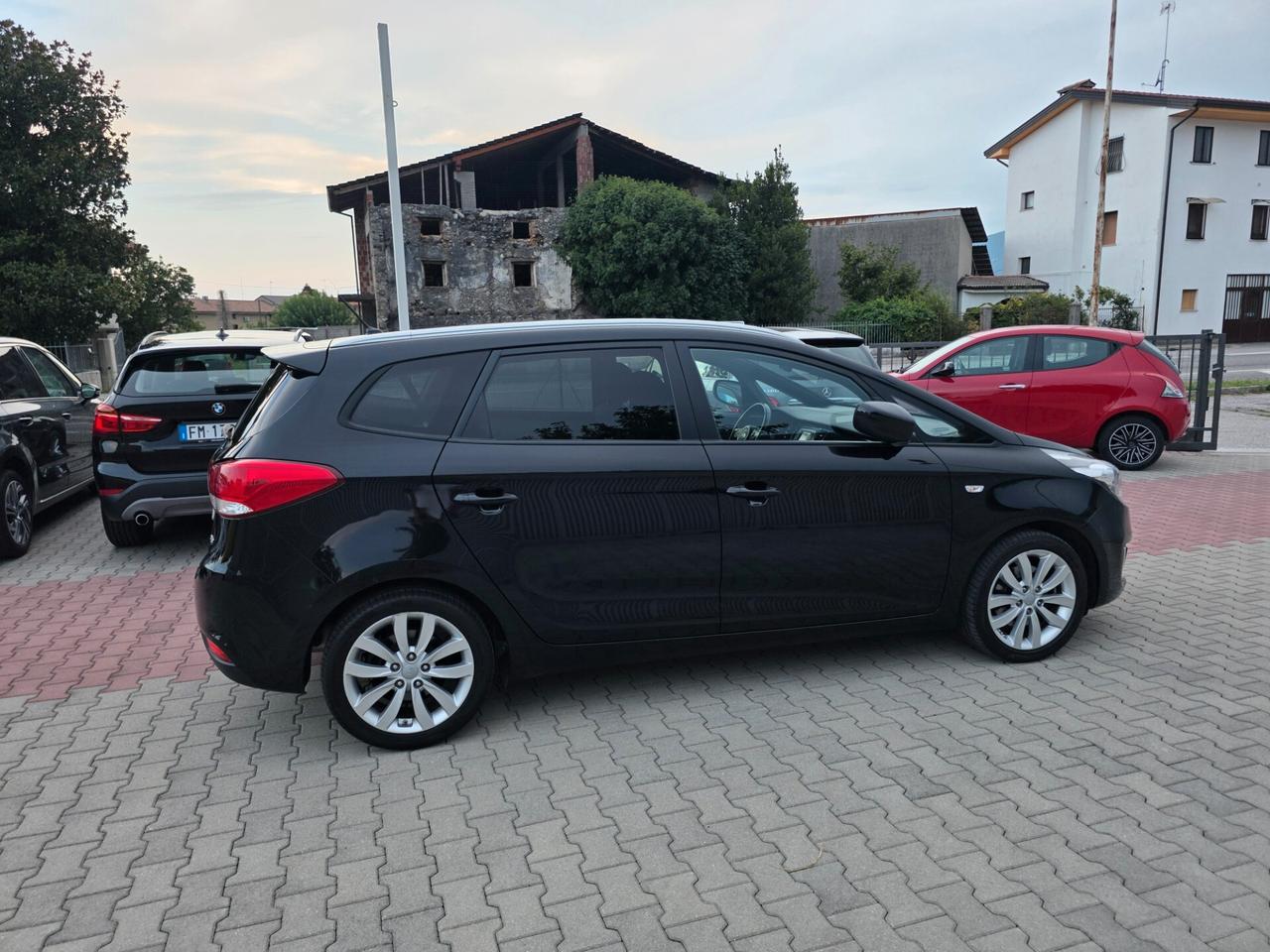 Kia Carens 1.7D catena perfetta e garantita 12M