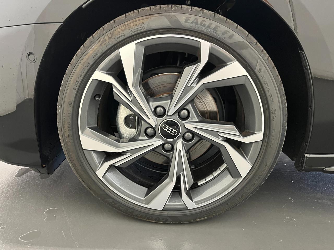AUDI A3 SPORTBACK TFSI S-TRONIC S-LINE EDITION