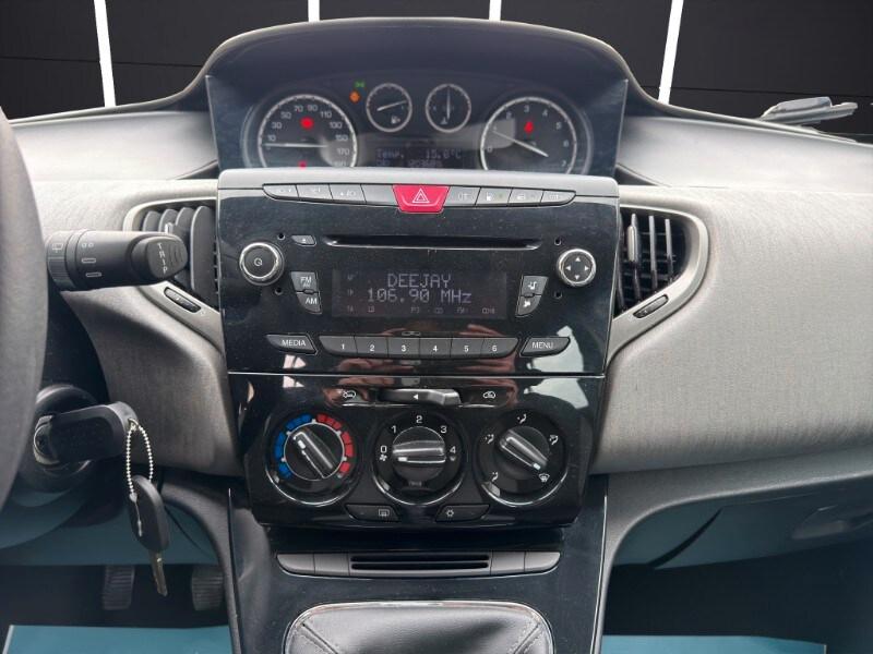 LANCIA Ypsilon 3ª serie Ypsilon 1.2 69 CV 5 po...