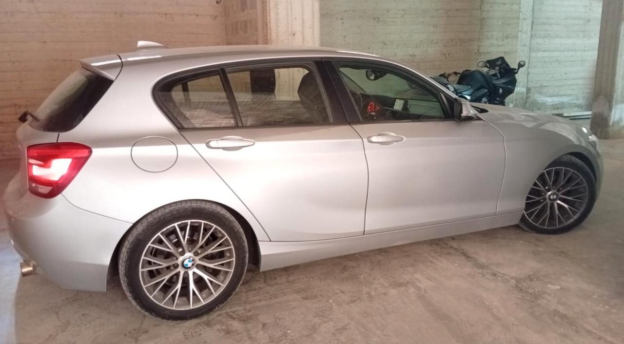 Bmw 118 118d 5 porte Unique
