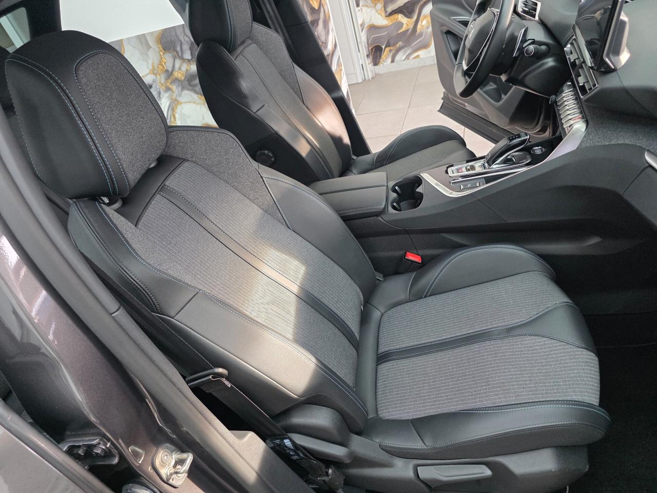 Peugeot 3008 BlueHDi 130 S&S EAT8 Allure Pack