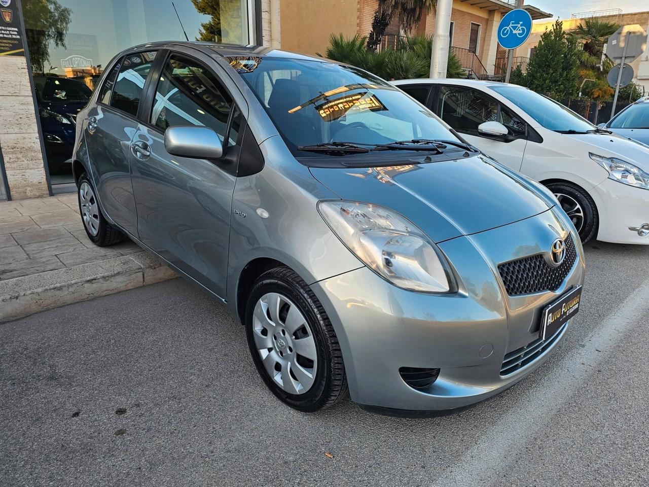 Toyota Yaris 1.4 D-4D 5 porte Sol