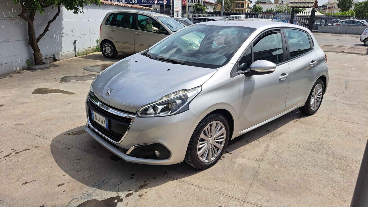Peugeot 208 1.6 BlueHDi 75 Allure N1 4 Posti Autocarro