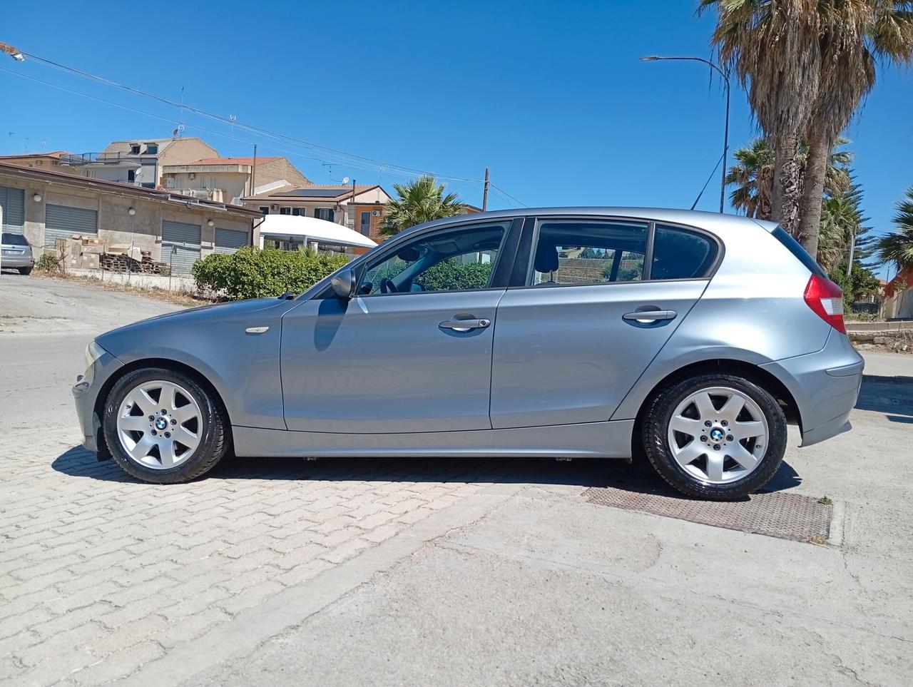 Bmw 120 120d 90000km INTROVABILE