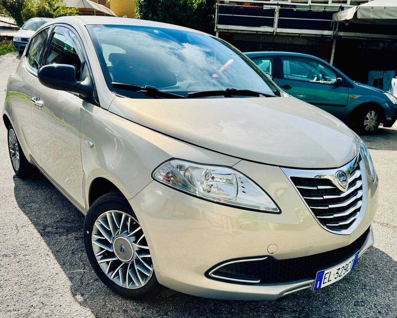 Lancia Ypsilon 0.9 TwinAir 85 CV Cambio Automatico