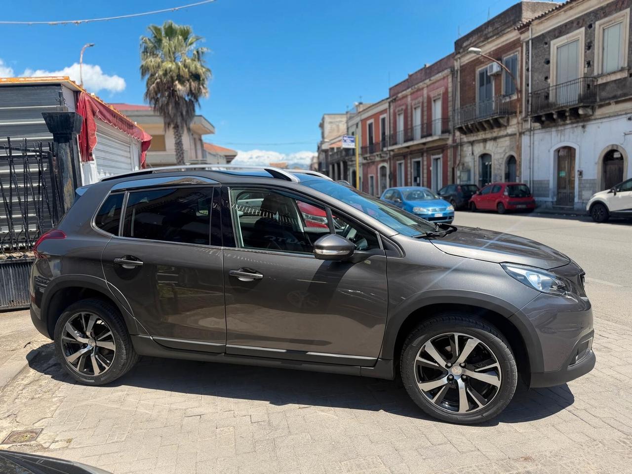 Peugeot 2008 1.6 BlueHDi 100 ALLURE