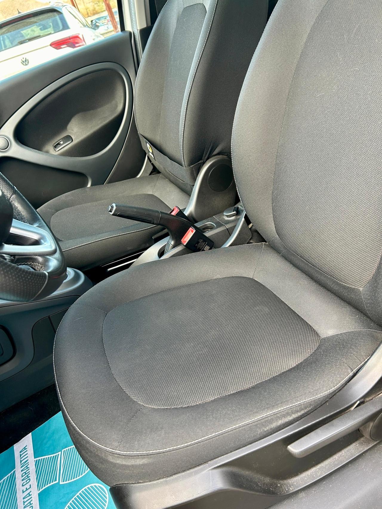 Smart ForFour 70 1.0 twinamic Brabus Style - ok neopatentati