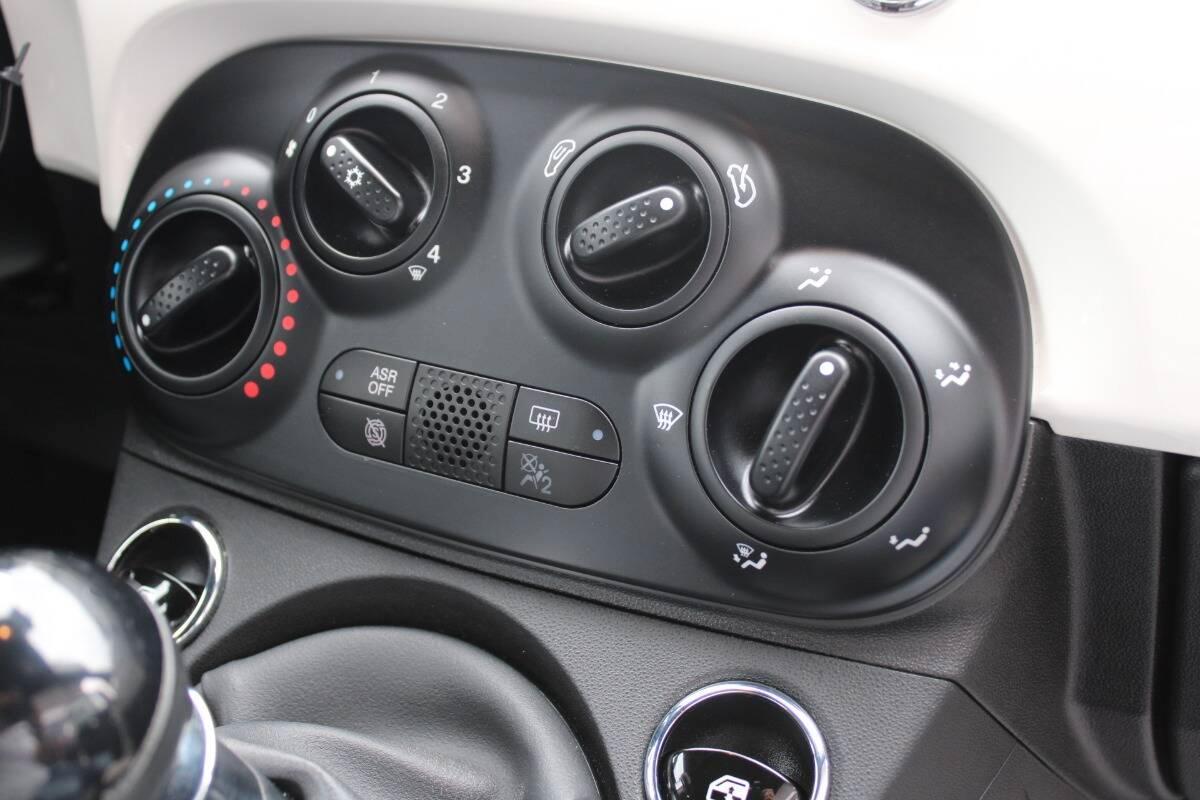 Fiat 500 1.0 hybrid Lounge 70cv Con CARPLAY