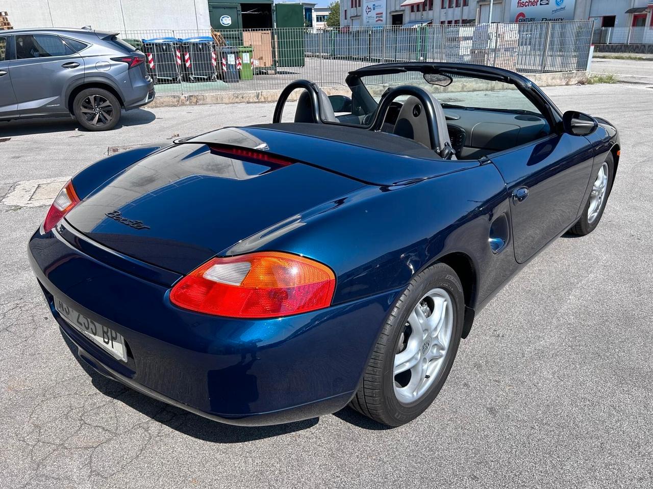 Porsche Boxster 2.5i 24V cat