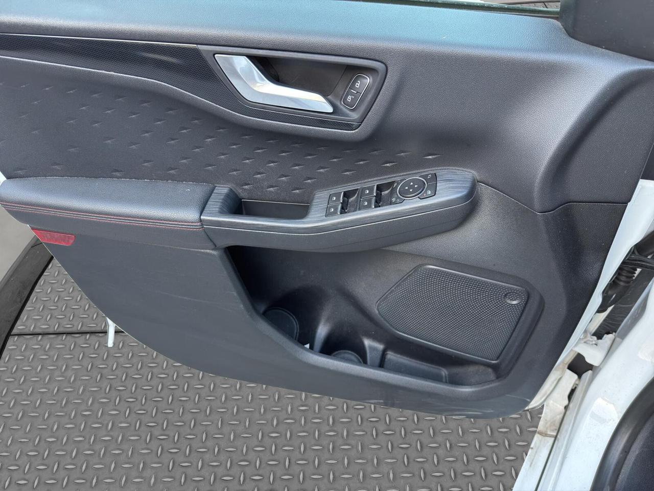Ford Kuga 1.5 ecoblue 120cv ST-Line 2wd automatica 2021