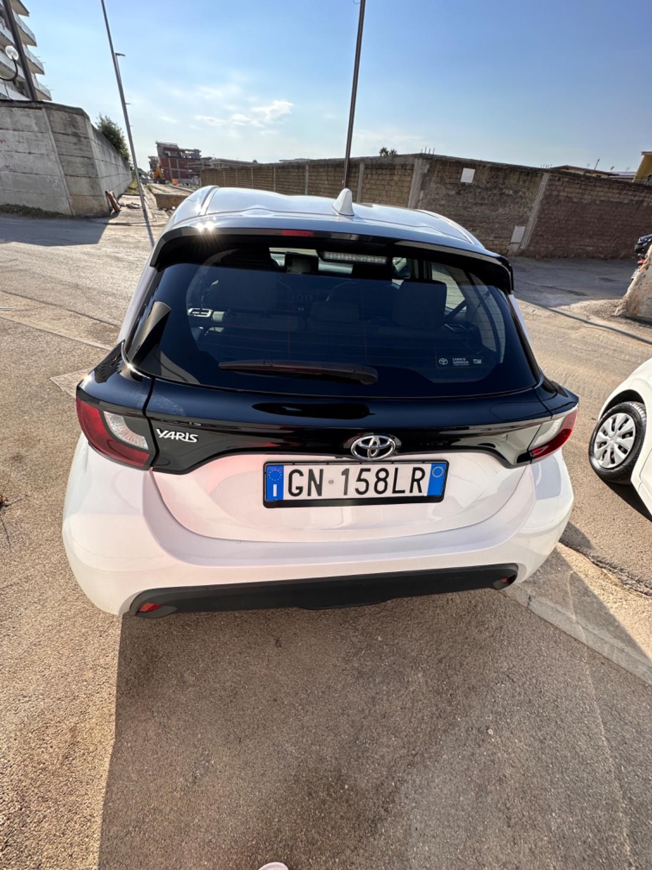 Toyota Yaris 1.0 5 porte Active