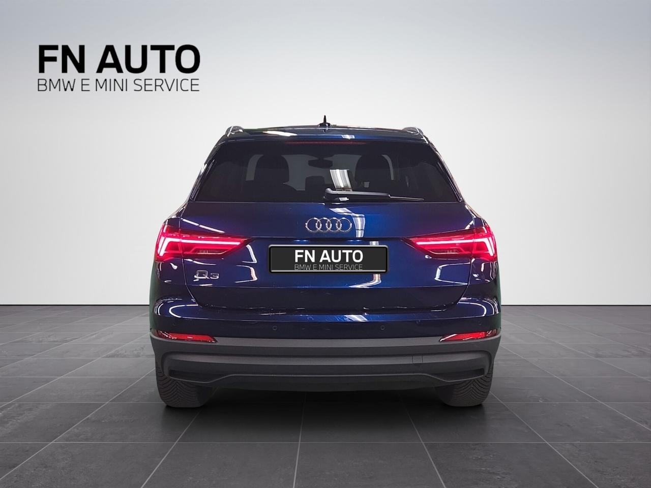 Audi Q3 45 TFSI e S tronic Business