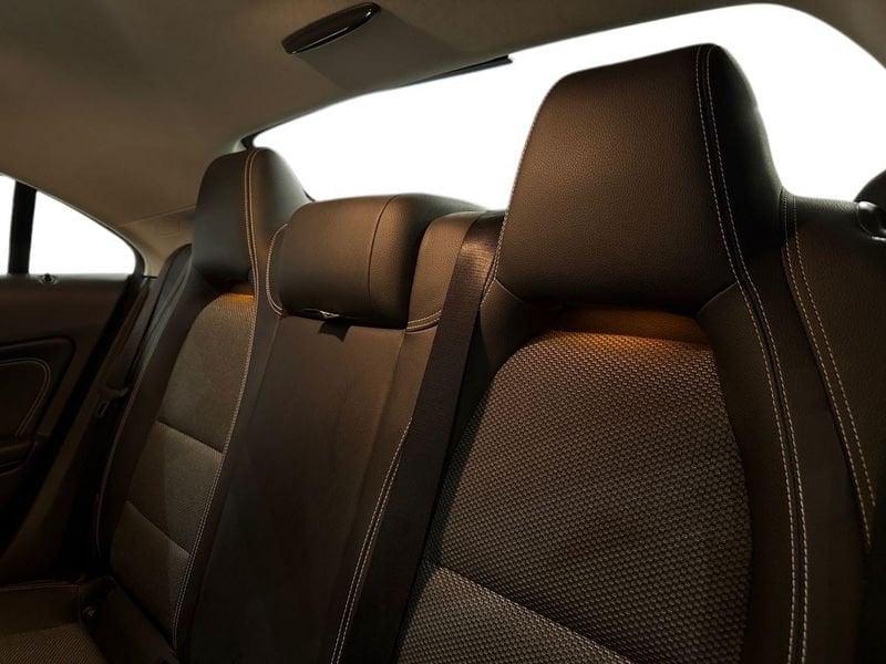 Mercedes-Benz CLA 200 Business FL