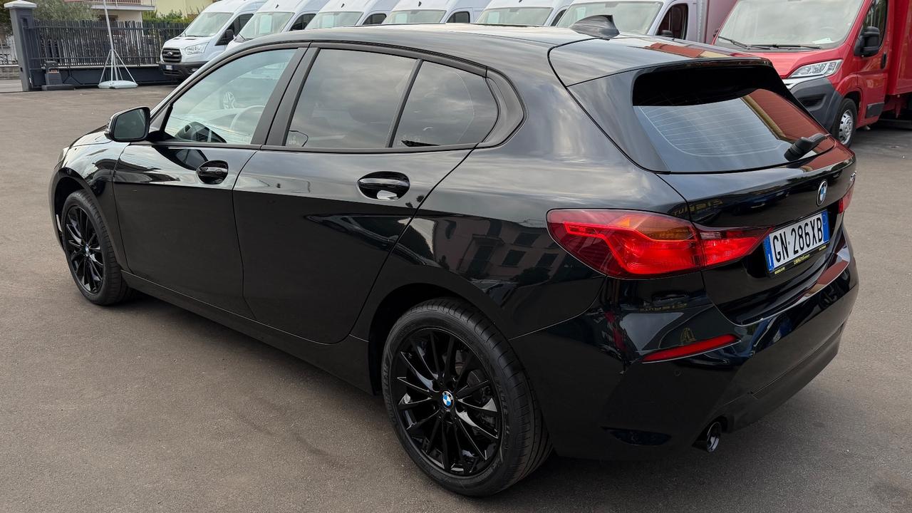 BMW 116D 1.5 BUSINESS ADVANTAGE AT7 116 CV - VIRTUAL COCKPIT, CARPLAY, NEOPATENTATI