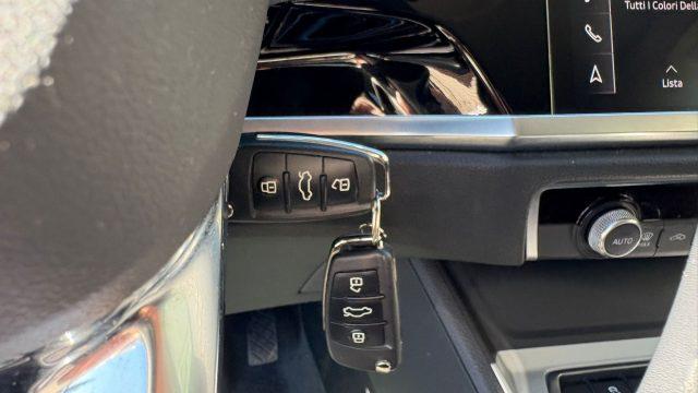 AUDI Q3 35 TDI S tronic Business *** IVA ESPOSTA ***