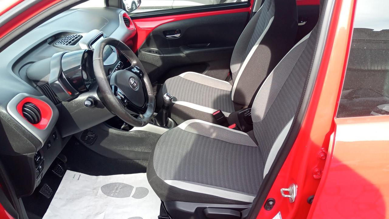 Toyota Aygo 1.0 VVT-i 72 CV 5 porte x-play