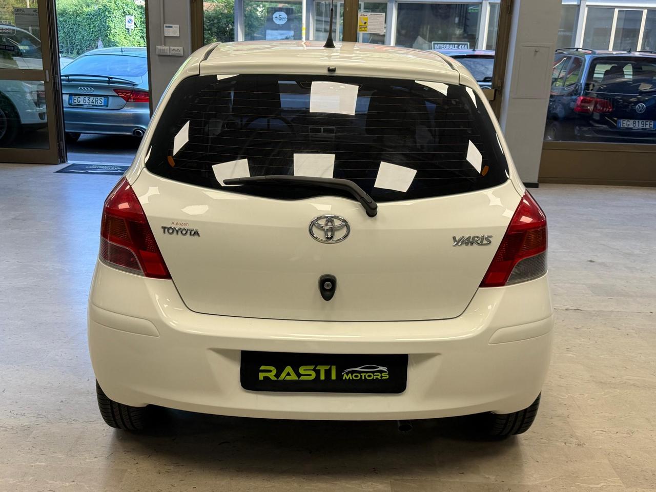 Toyota Yaris 1.3 5 porte Sol