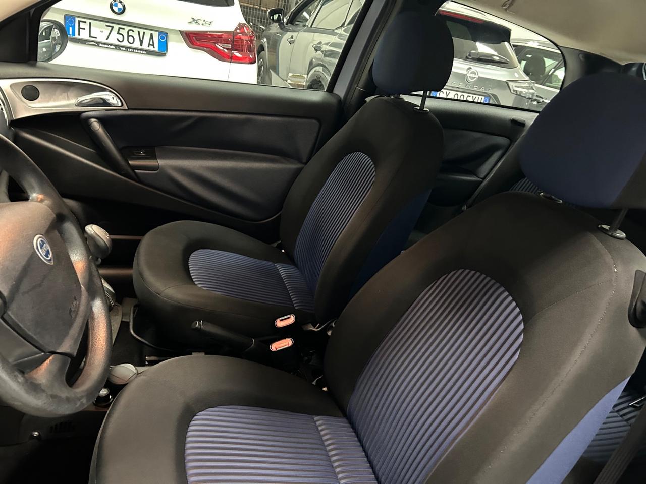 Lancia Y 1.2 gpl x neopatentati 2007