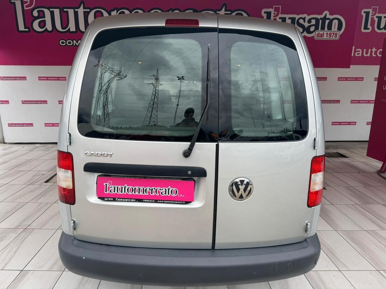 VOLKSWAGEN Caddy 3ªs. Tour. 1ª Caddy 2.0 SDI ...