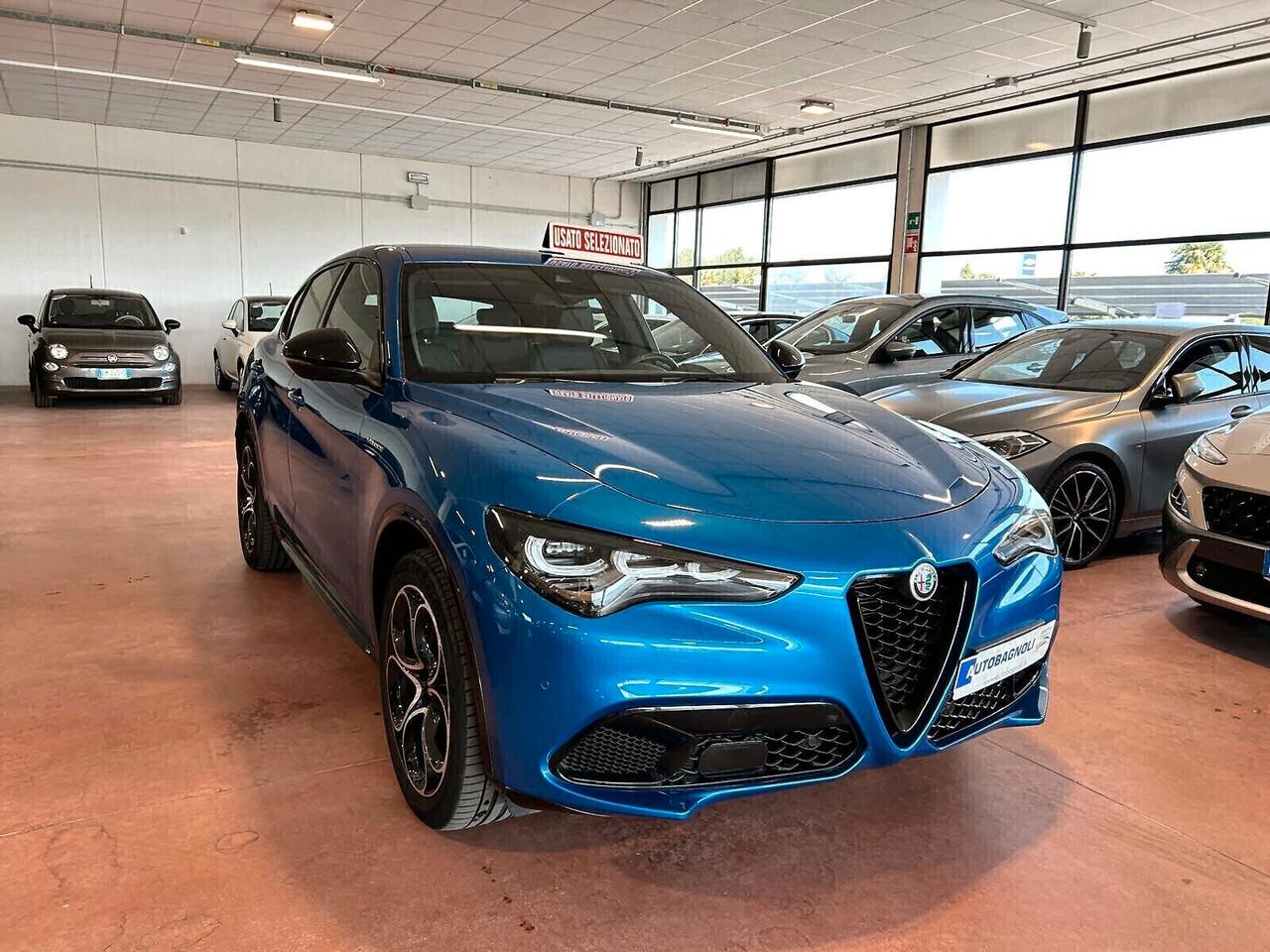 Alfa Romeo Stelvio VELOCE 2.0 Turbo AT8 Q4 SPOTICAR