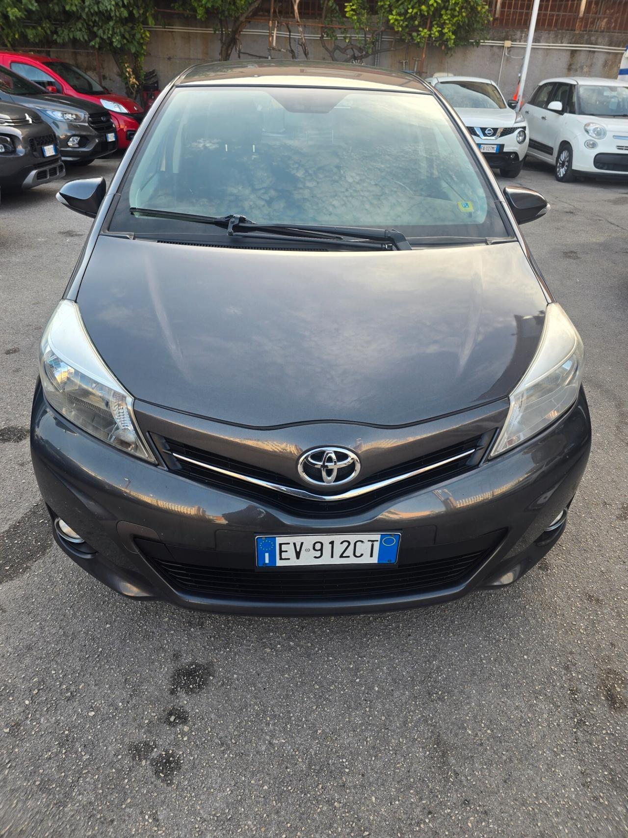 Toyota Yaris 1.4 D-4D 5 porte Lounge