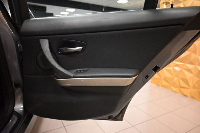 BMW 318 d 2.0 TOURING ATTIVA 143CV RESTAILING AFFARE UNICO