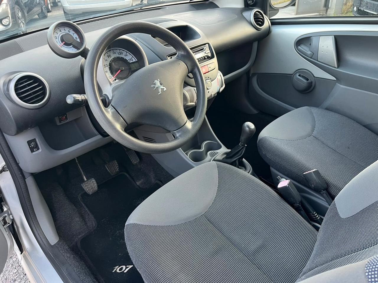 Peugeot 107 1.0 68CV 3p. SOLO 49.000 KM !!!