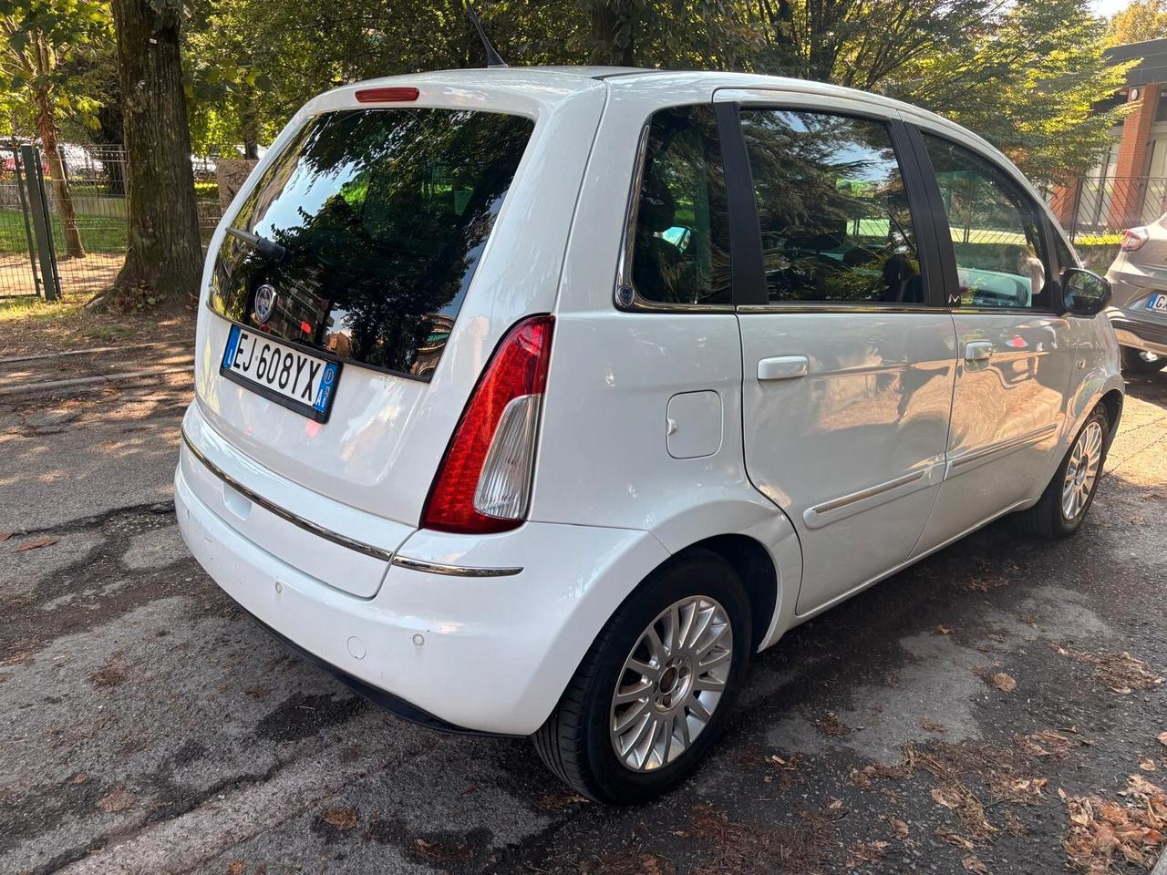 Lancia MUSA 1.4 16V 5th Avenue TETTO PANORAMICO *UNICO PROPRIETARIO* 100000 KM DA NEOPATENTATI
