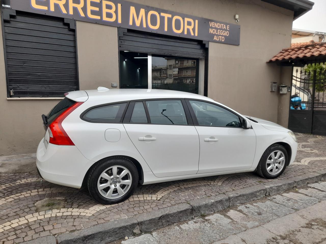 Volvo V60 DRIVe